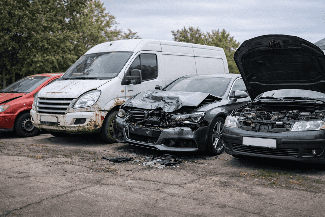 Welche Fahrzeuge ? die Autoverwertung in Gronau übernimmt – Teileträger bis Motorschaden